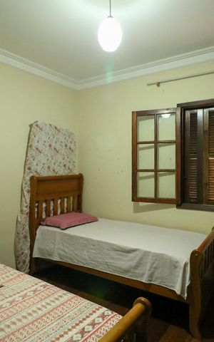 Casa à venda com 700m², 20 quartos e 8 vagas Casa à venda com 700m², 20 quartos e 8 vagasQuarto 4