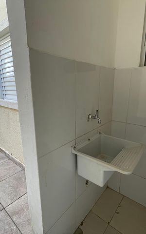 Casa de condomínio para alugar com 77m², 3 quartos e 2 vagas