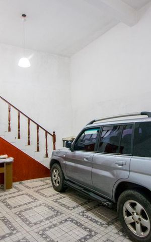 Casa à venda com 350m², 5 quartos e 2 vagasGaragem