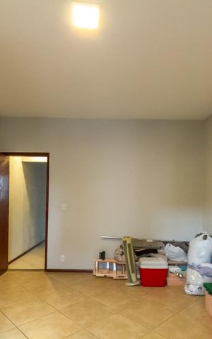 Casa à venda com 200m², 3 quartos e 2 vagas Casa à venda com 200m², 3 quartos e 2 vagasQuarto 1
