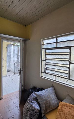 Casa à venda com 187m², 3 quartos e 2 vagas Casa à venda com 187m², 3 quartos e 2 vagasQuarto de Serviço