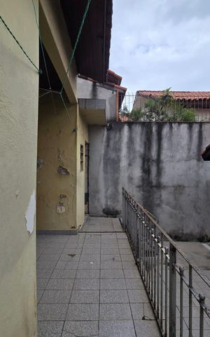 Casa à venda com 187m², 3 quartos e 2 vagas Casa à venda com 187m², 3 quartos e 2 vagasÁrea de Serviço