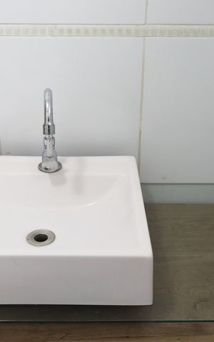 Casa à venda com 187m², 3 quartos e 2 vagasBanheiro Social