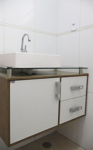 Casa à venda com 187m², 3 quartos e 2 vagasBanheiro Social