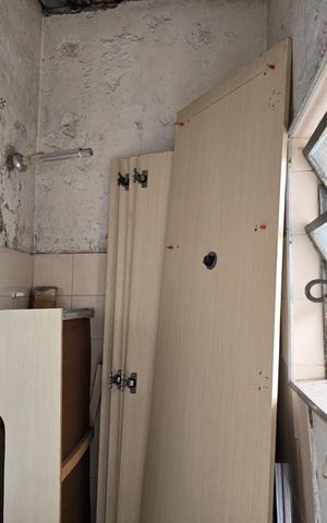 Casa à venda com 187m², 3 quartos e 2 vagas Casa à venda com 187m², 3 quartos e 2 vagasBanheiro de Serviço