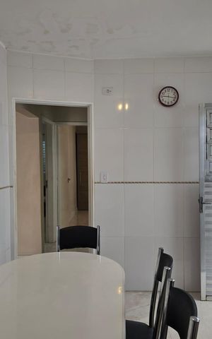 Casa à venda com 187m², 3 quartos e 2 vagas Casa à venda com 187m², 3 quartos e 2 vagasCozinha