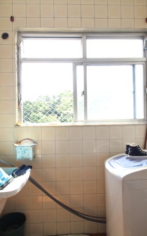 Apartamento à venda com 77m², 2 quartos e 1 vagaÁrea de Serviço