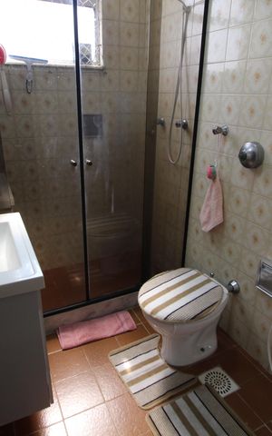 Apartamento à venda com 77m², 2 quartos e 1 vagaBanheiro Social