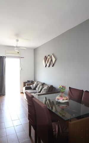 Apartamento à venda com 77m², 2 quartos e 1 vagaSala
