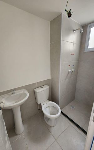Apartamento à venda com 41m², 2 quartos e 1 vaga Apartamento à venda com 41m², 2 quartos e 1 vagaBanheiro