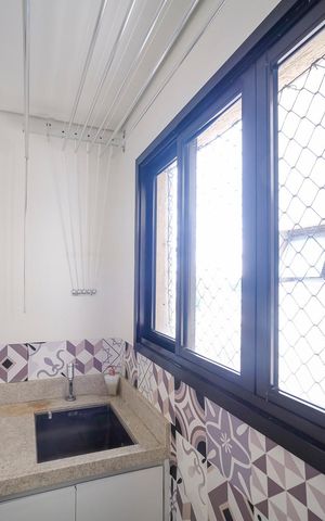 Apartamento à venda com 74m², 2 quartos e 2 vagasÁrea de serviço
