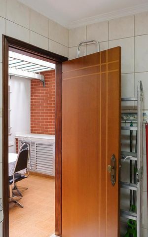 Casa à venda com 129m², 2 quartos e 2 vagasÁrea de serviço