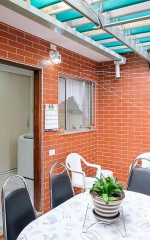 Casa à venda com 129m², 2 quartos e 2 vagasQuintal