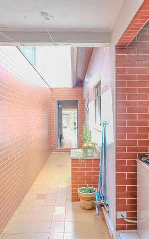 Casa à venda com 129m², 2 quartos e 2 vagasQuintal