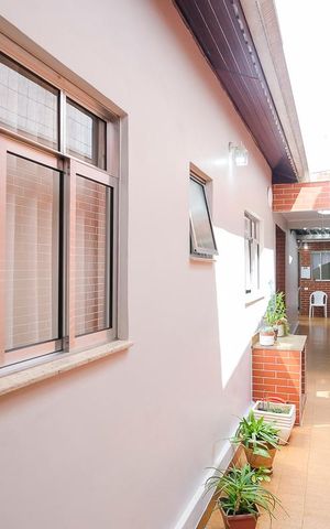 Casa à venda com 129m², 2 quartos e 2 vagasQuintal