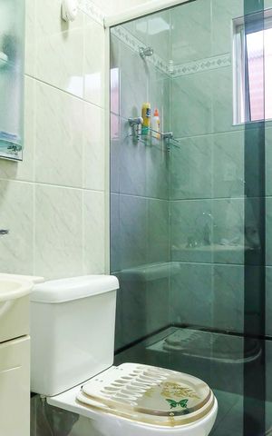 Casa à venda com 129m², 2 quartos e 2 vagasBanheiro 1