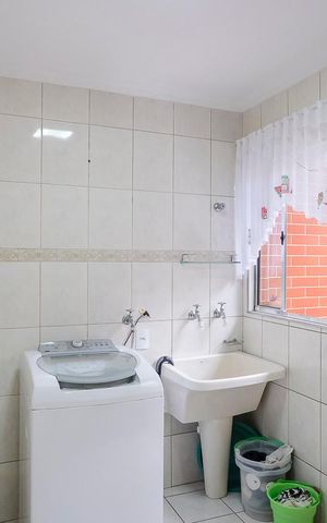 Casa à venda com 129m², 2 quartos e 2 vagasÁrea de serviço