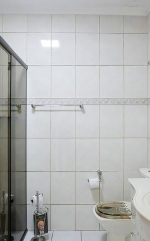 Casa à venda com 129m², 2 quartos e 2 vagasBanheiro 2