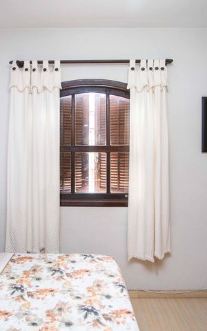 Casa à venda com 245m², 4 quartos e 2 vagasQuarto Suíte