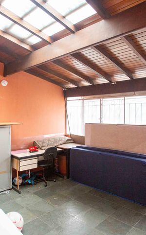 Casa à venda com 245m², 4 quartos e 2 vagasVaranda