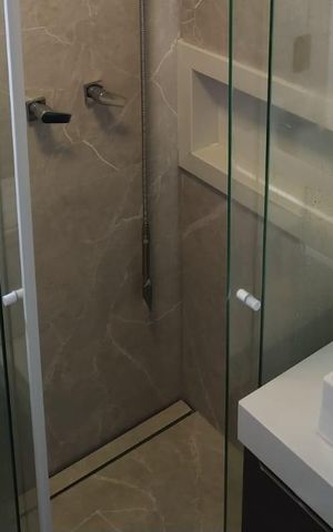 Apartamento à venda com 65m², 2 quartos e 1 vaga Apartamento à venda com 65m², 2 quartos e 1 vagaBanheiro