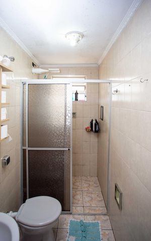 Casa à venda com 257m², 5 quartos e 1 vagaBanheiro Casa 2