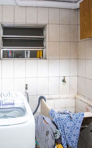 Casa à venda com 257m², 5 quartos e 1 vagaÁrea de Serviço Casa 1