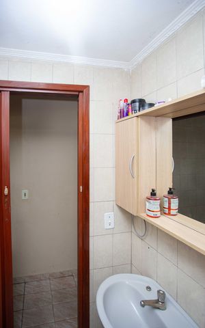 Casa à venda com 257m², 5 quartos e 1 vagaBanheiro Casa 2