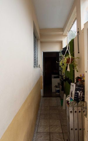 Casa à venda com 257m², 5 quartos e 1 vagaCorredor
