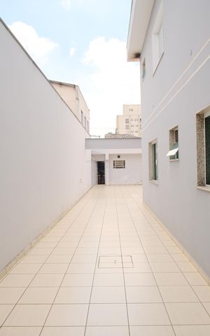 Casa à venda com 280m², 6 quartos e 12 vagasQuintal
