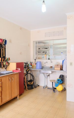 Casa à venda com 280m², 6 quartos e 12 vagasCasa 2 Cozinha