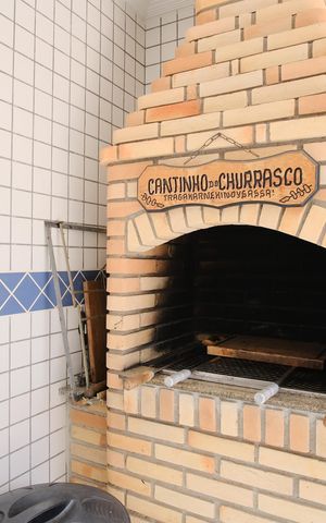 Casa à venda com 280m², 6 quartos e 12 vagasCasa 1 Espaço Gourmet