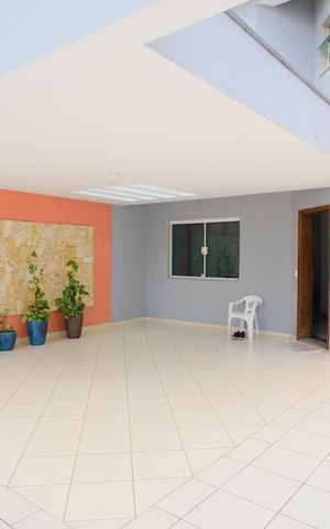 Casa à venda com 280m², 6 quartos e 12 vagasCasa 1 Fachada