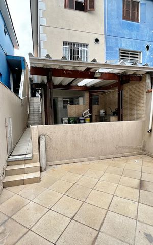 Casa à venda com 200m², 4 quartos e 2 vagasQuintal