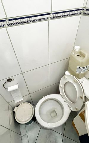 Casa à venda com 200m², 4 quartos e 2 vagasLavabo