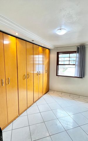 Casa à venda com 200m², 4 quartos e 2 vagasQuarto 1