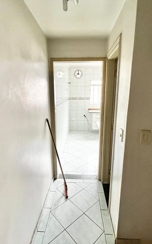 Casa à venda com 200m², 4 quartos e 2 vagasCorredor