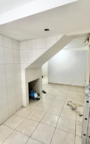 Casa à venda com 200m², 4 quartos e 2 vagasSala 2