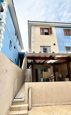 Casa à venda com 200m², 4 quartos e 2 vagasQuintal