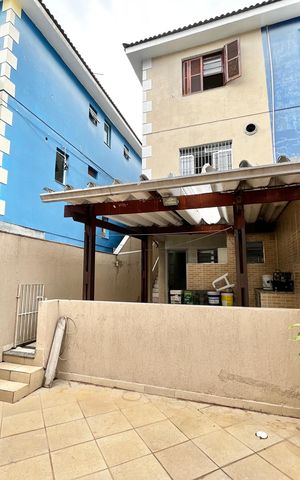 Casa à venda com 200m², 4 quartos e 2 vagasQuintal