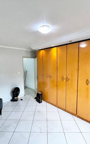 Casa à venda com 200m², 4 quartos e 2 vagasQuarto 1