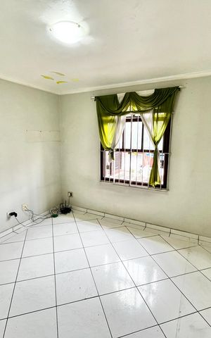 Casa à venda com 200m², 4 quartos e 2 vagasQuarto 2