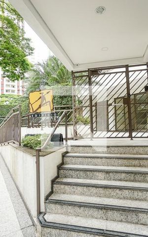 Apartamento à venda com 106m², 3 quartos e 2 vagas Apartamento à venda com 106m², 3 quartos e 2 vagasÁrea Comum - Entrada