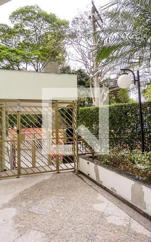 Apartamento à venda com 106m², 3 quartos e 2 vagas Apartamento à venda com 106m², 3 quartos e 2 vagasÁrea Comum - Entrada