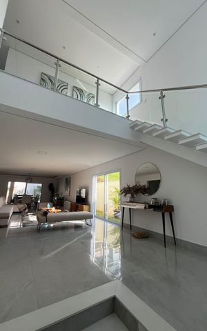 Casa à venda com 438m², 4 quartos e 6 vagas