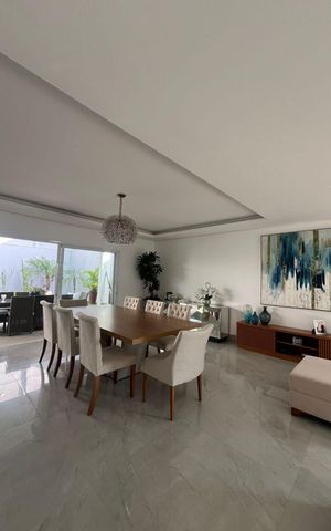 Casa à venda com 438m², 4 quartos e 6 vagas