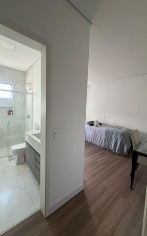 Casa à venda com 438m², 4 quartos e 6 vagas