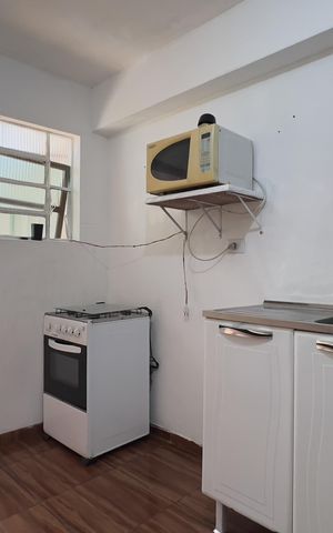 Casa à venda com 250m², 5 quartos e 3 vagas Casa à venda com 250m², 5 quartos e 3 vagasCozinha e Área de Serviço 1