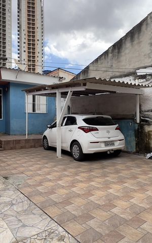 Casa à venda com 250m², 5 quartos e 3 vagas Casa à venda com 250m², 5 quartos e 3 vagasGaragem