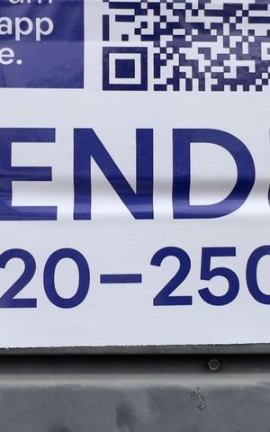 Casa à venda com 250m², 5 quartos e 3 vagas Casa à venda com 250m², 5 quartos e 3 vagasPJGY-305